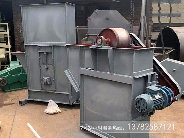 斗式提升機驅動裝置的配置