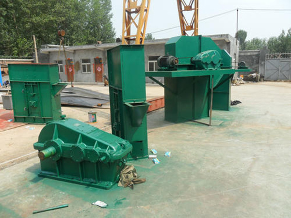 斗式提升機為什么需要安裝清料設備？