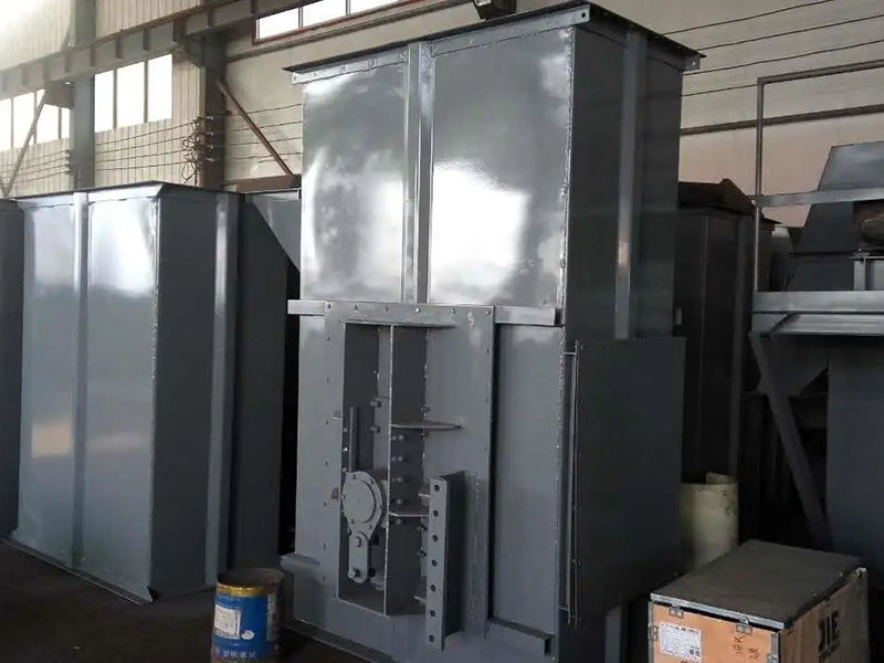 便攜式提升機方便移動、占地空間小(固定式提升機)